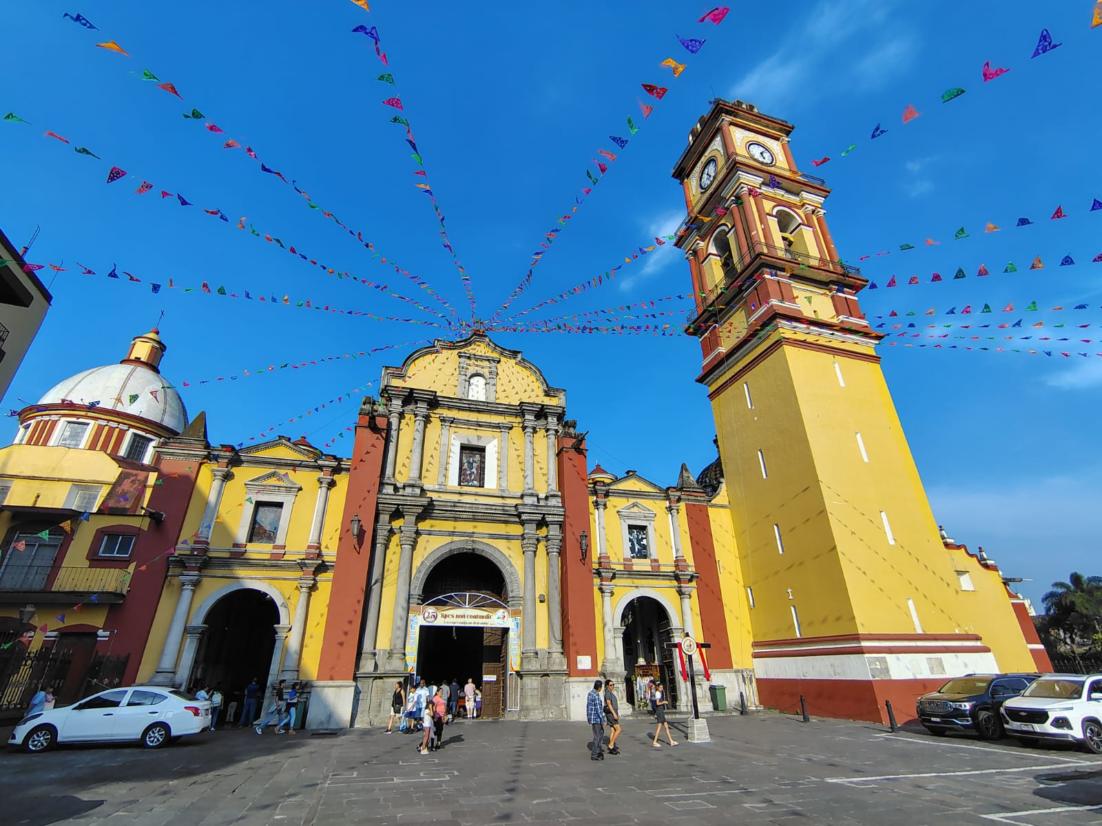 Diócesis de Orizaba anuncia relevo de 30 sacerdotes; destacan los padres Marcos Palacios y Helkyn Enríquez