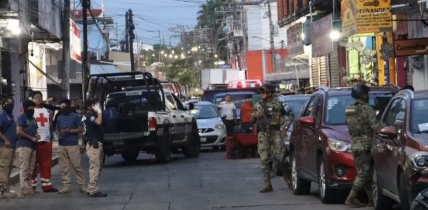Joven es asesinado en dulcería de Acayucan en asalto