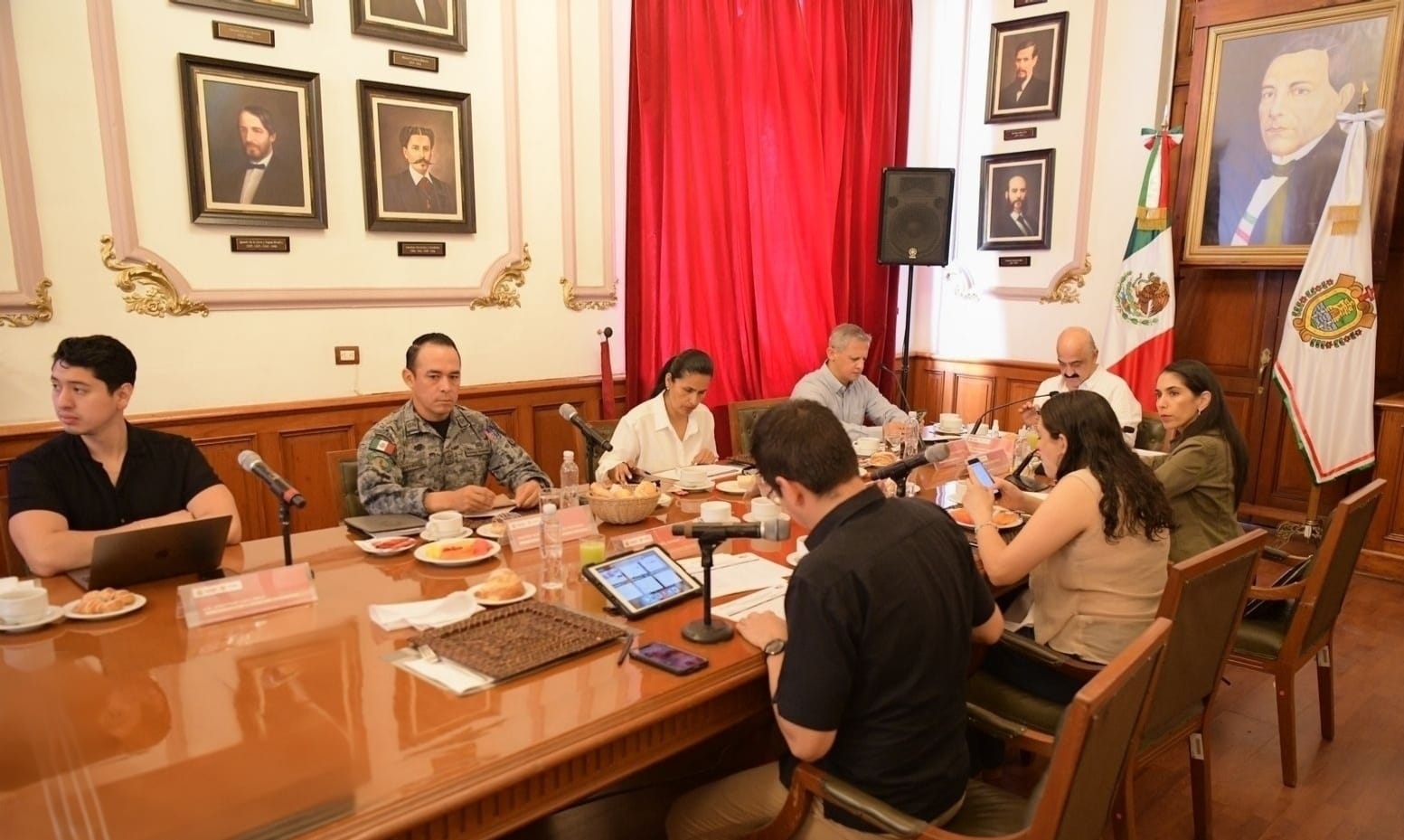 Detienen a 12 personas por ocupación ilegal de predio en Álamo