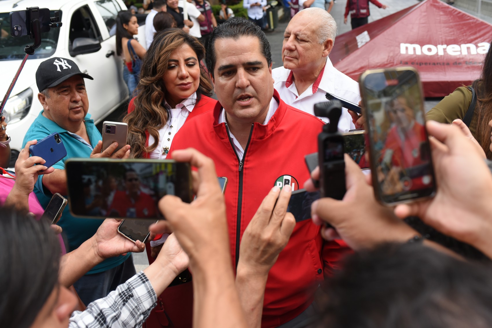Alcaldes electos del PRI se reúnen con la gobernadora Rocío Nahle en Xalapa