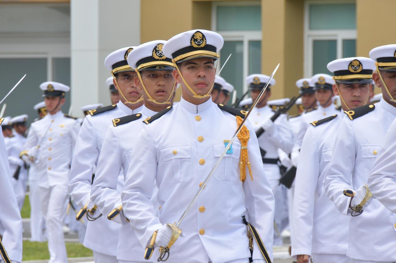 Se gradúan 337 Guardiamarinas de la Heroica Escuela Naval Militar