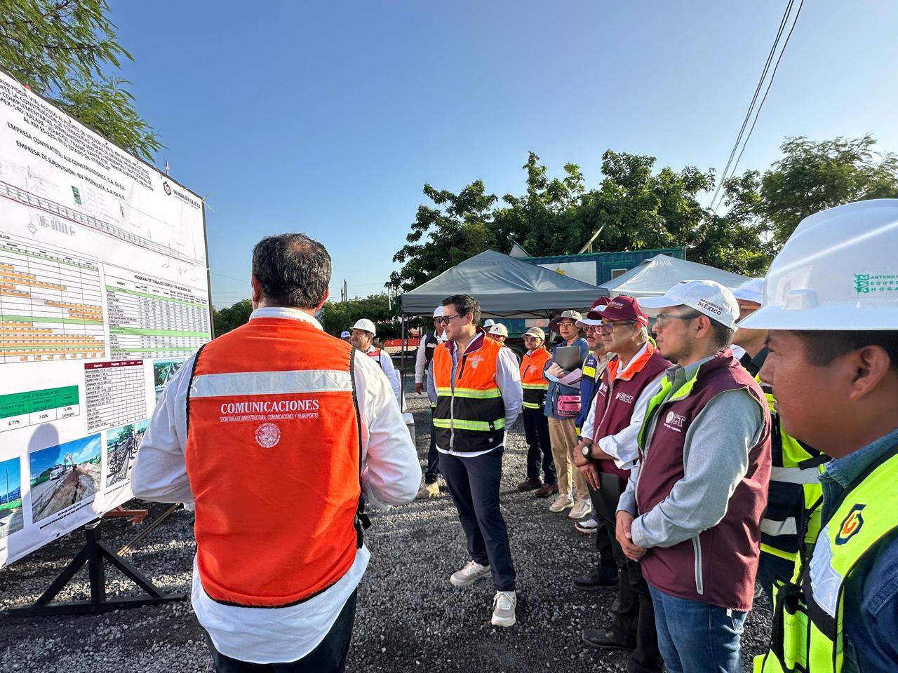 Supervisan avance de construcción del Distribuidor Vial de Acceso al puerto de Veracruz