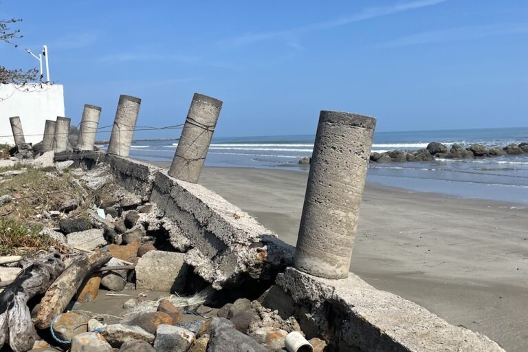 Estos municipios de Veracruz pierden más terreno al mar por erosión costera