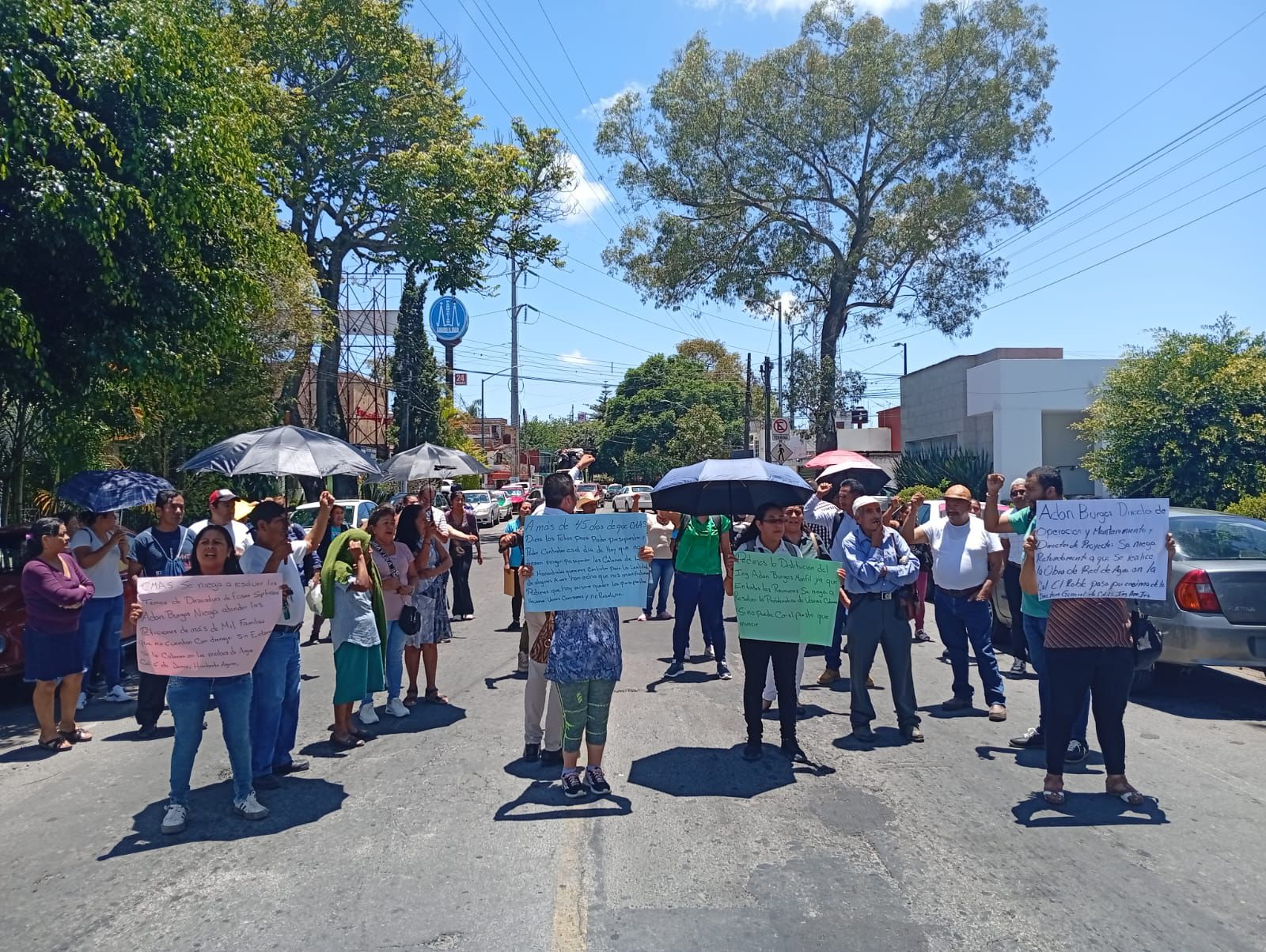 Xalapeños protestan contra la cerrazón de CMAS, a todas las peticiones responde que no, acusan
