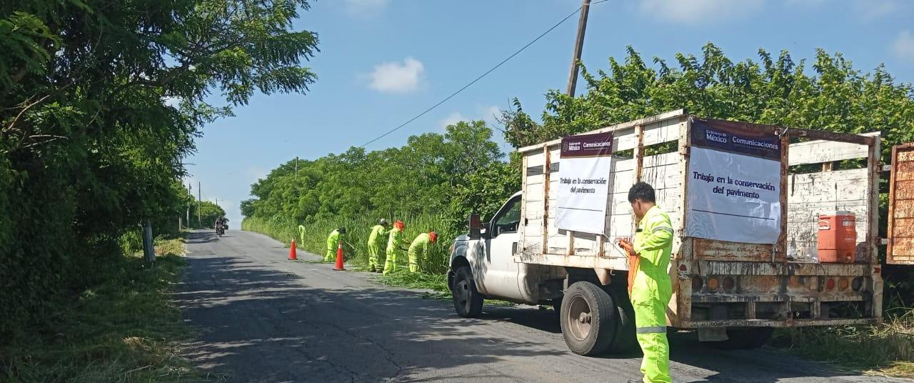 SICT realiza trabajos de conservación rutinaria en tramos de la carretera federal Córdoba-Veracruz