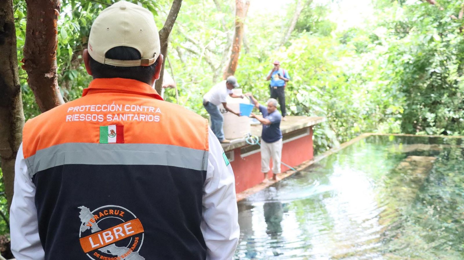 Sector salud establece cerco sanitario en Tatahuicapan