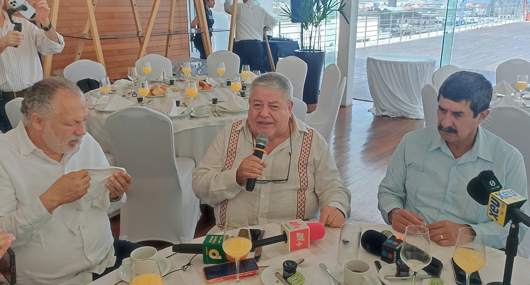 Huerta descarta un Todos Unidos contra Manuel en el Morena