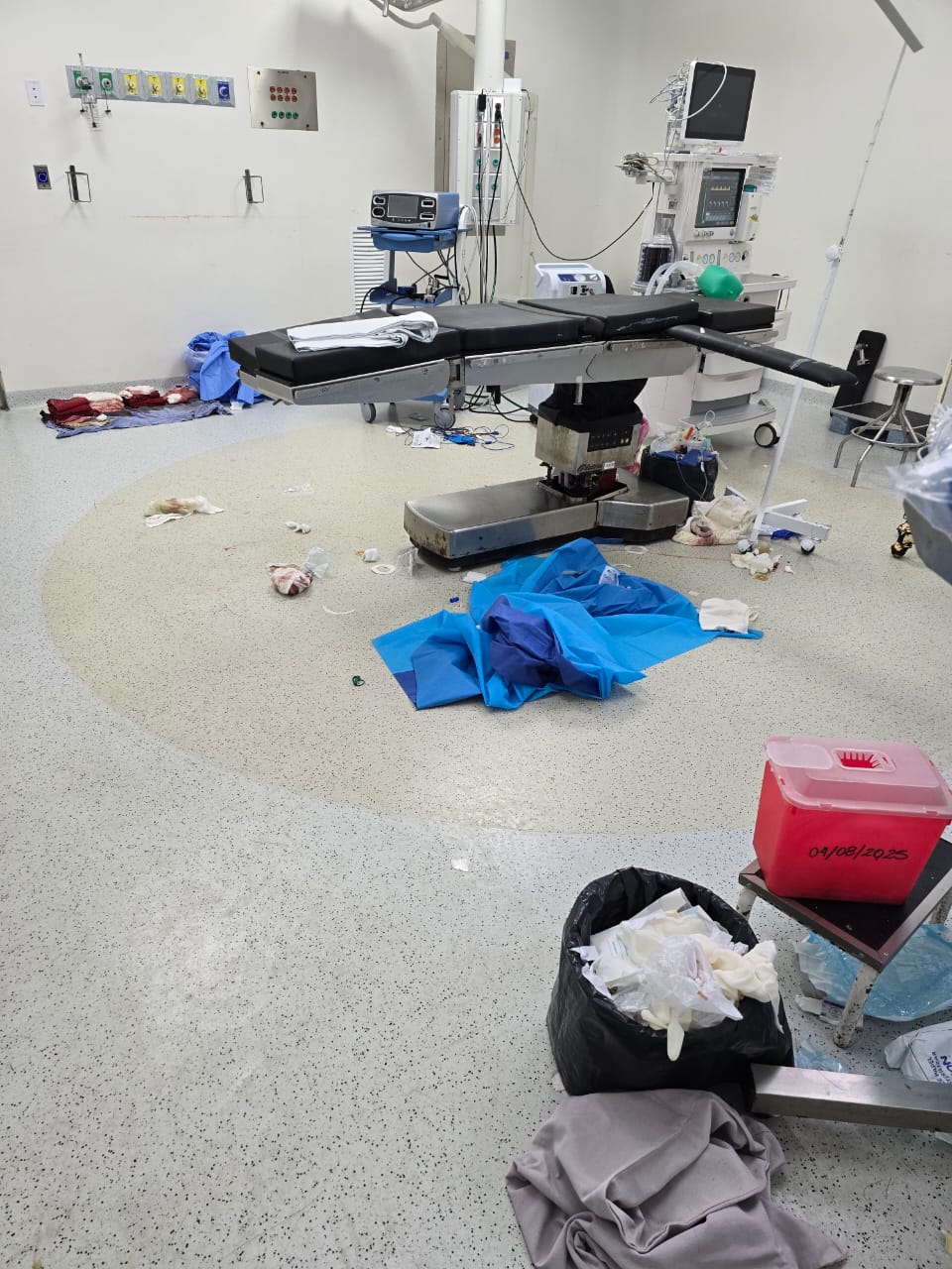 Denuncian falta de limpieza en los quirófanos del Hospital de Alta Especialidad de la ciudad de Veracruz
