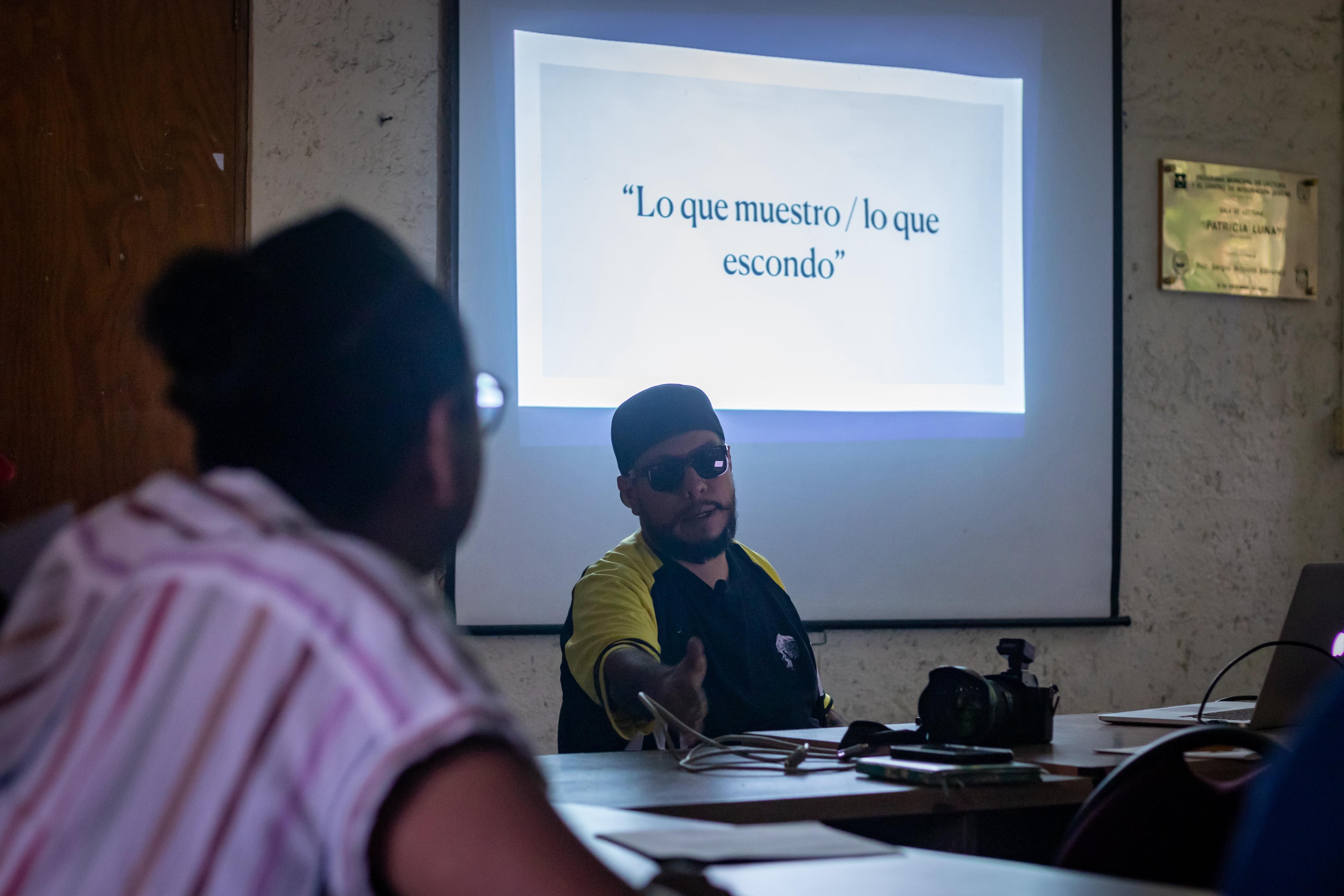 Taller de Autorretrato con Alex Coq: un éxito en el Festival Distancia Focal