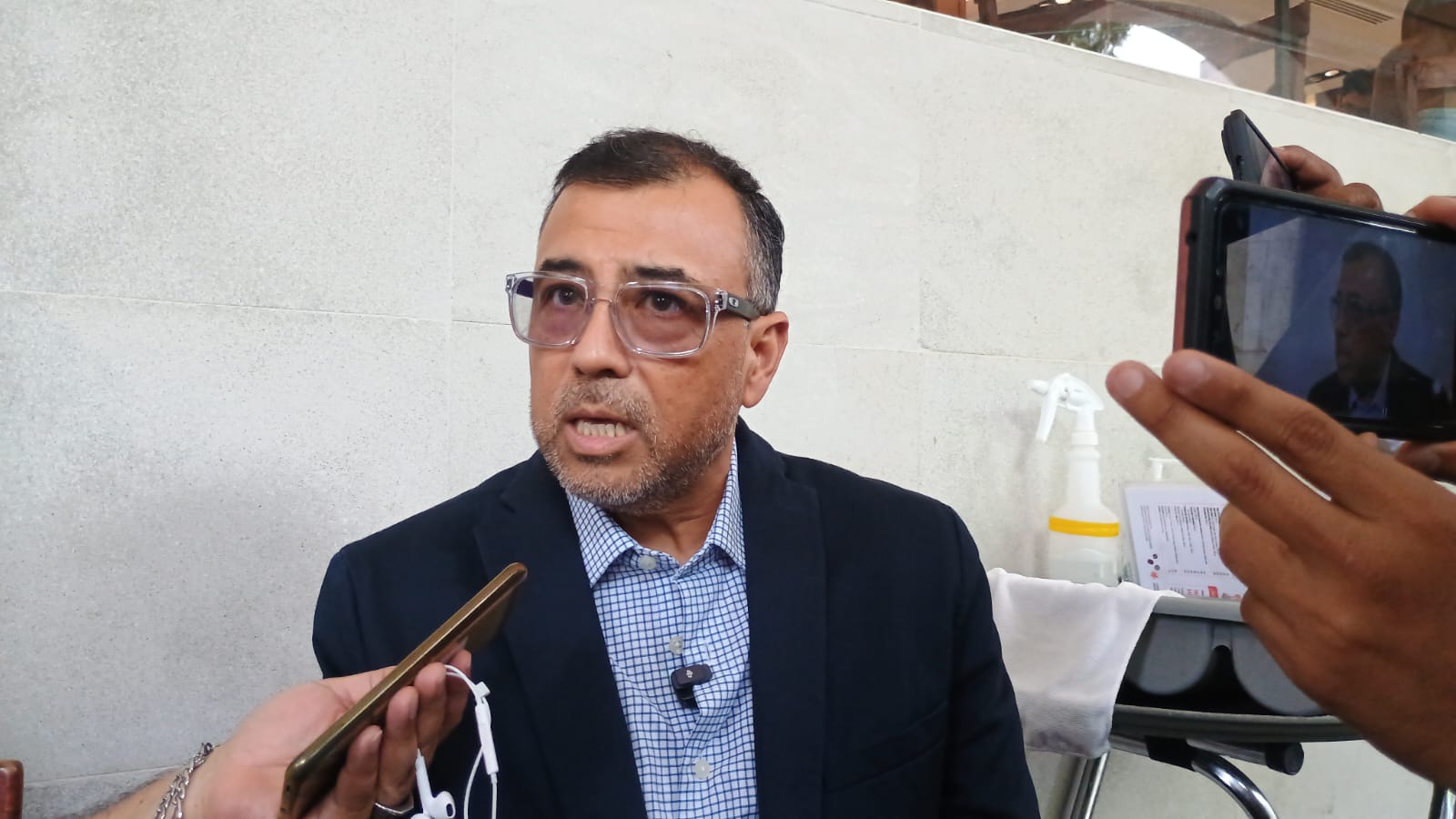 Empresarios xalapeños reciben llamadas de extorsión procedentes de penales del país: Empresarios