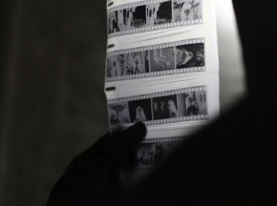 Magia en el cuarto oscuro: exitoso taller de revelado análogo en la Fototeca de Veracruz