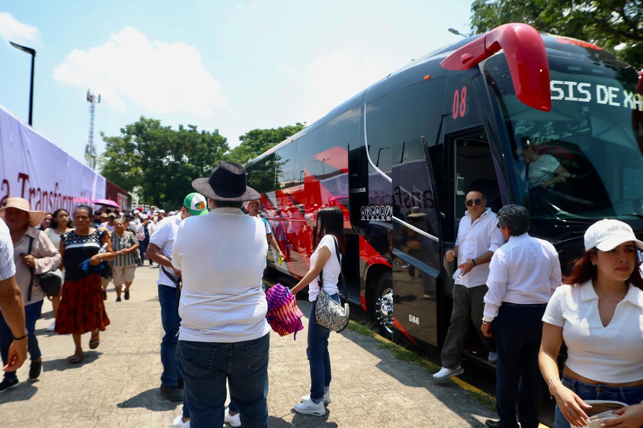 Obligan a empleados de Sesver a asistir al informe presidencial