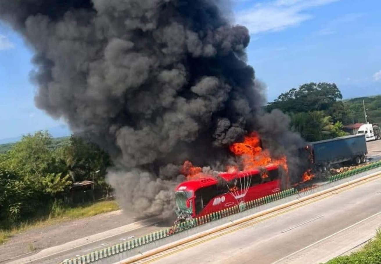 Choque múltiple de ADO en autopista Córdoba–Veracruz deja 14 lesionados
