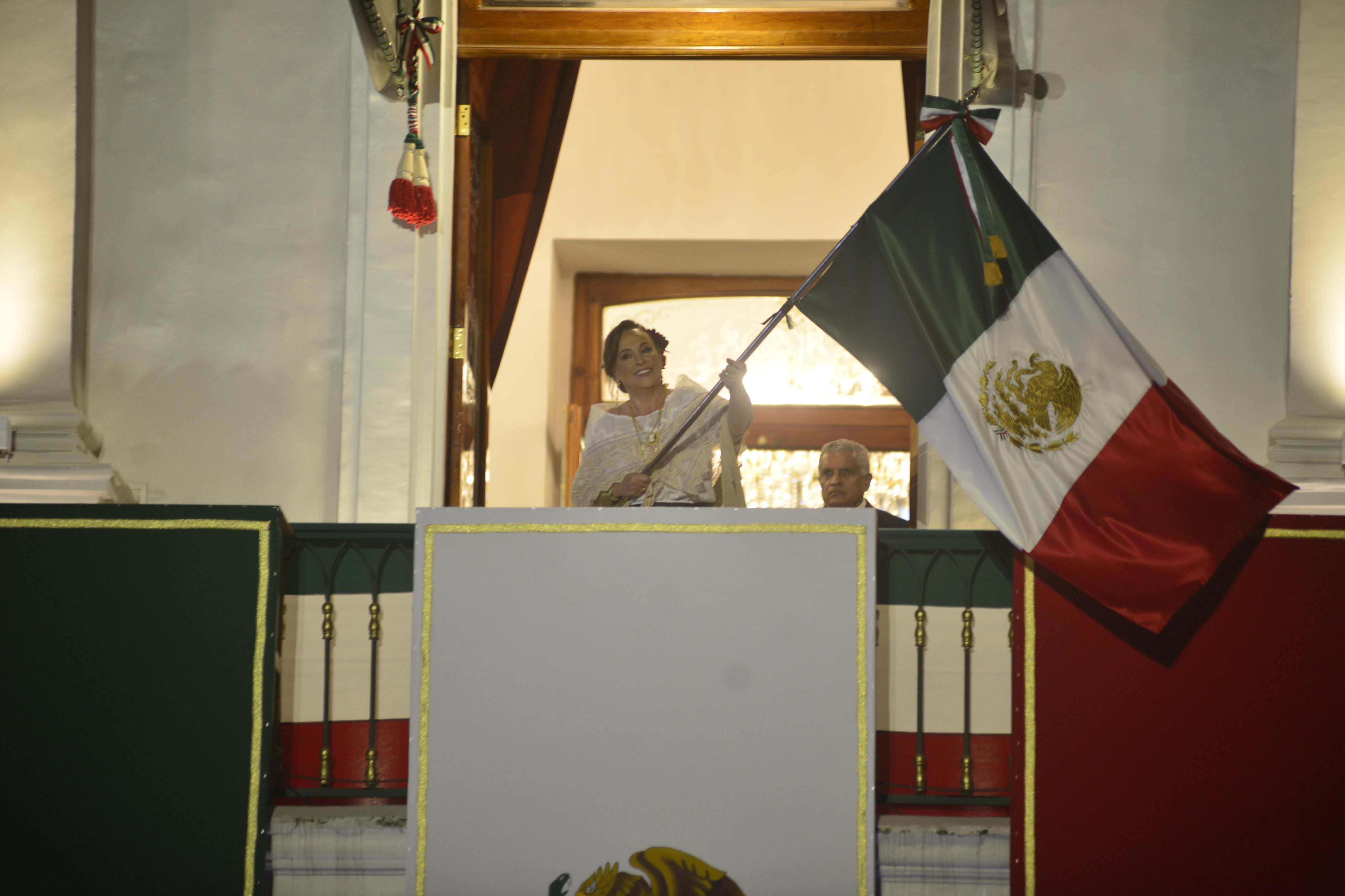 Rocío Nahle da su primer Grito de Independencia como gobernadora de Veracruz