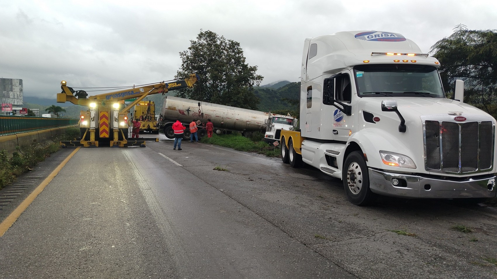 Tres accidentes en la autopista Puebla–Veracruz complican la circulación