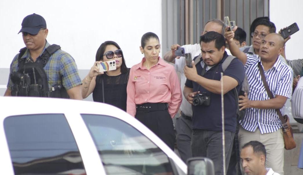 En medio de ola de violencia, Fiscal y Secretario de Seguridad Pública se reúnen en Córdoba