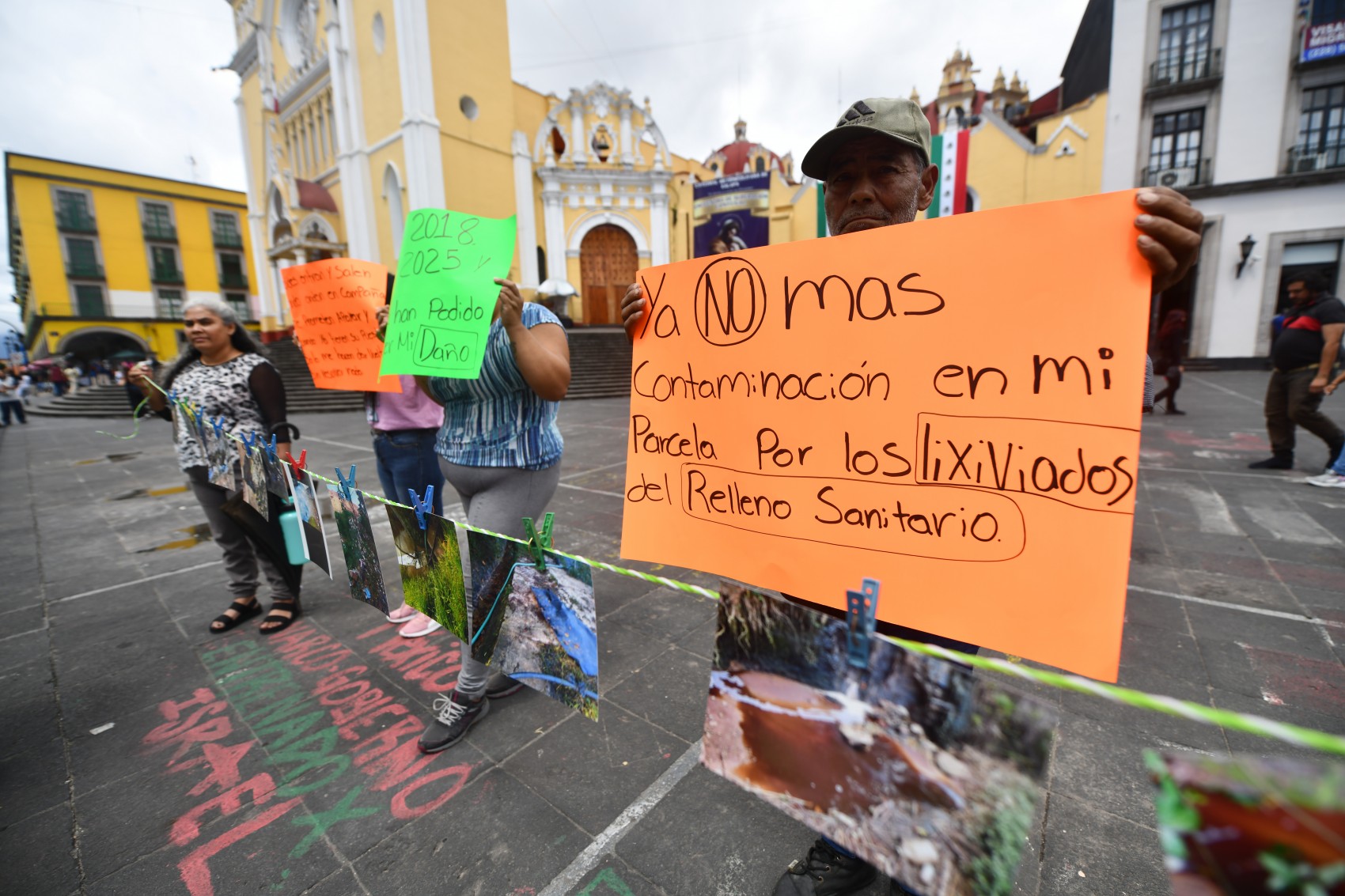 Ejidatarios denuncian escurrimientos del relleno sanitario en Xalapa