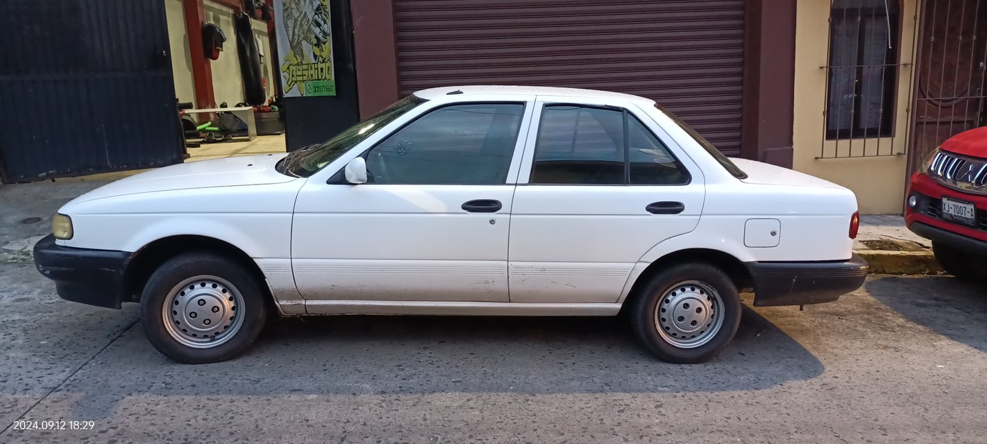 Roban automóvil particular en la zona de Los Lagos