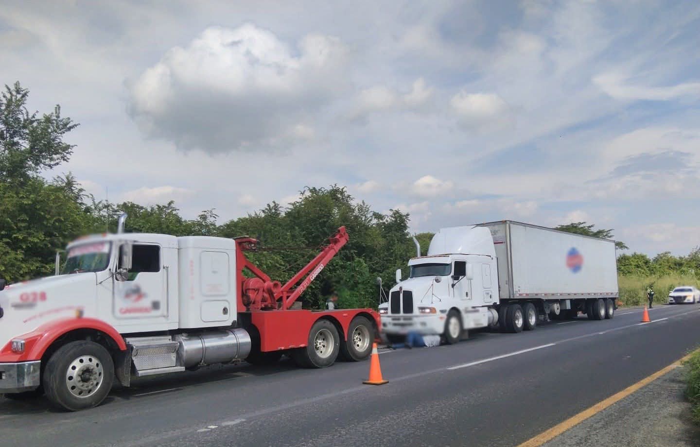 Recuperan dos tractocamiones con reporte de robo en la autopista La Tinaja-Cosamaloapan