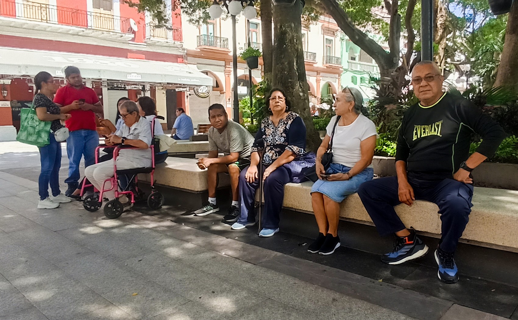 Se oponen a recibir servicio de diálisis en clínica con antecedentes de emergencia sanitaria