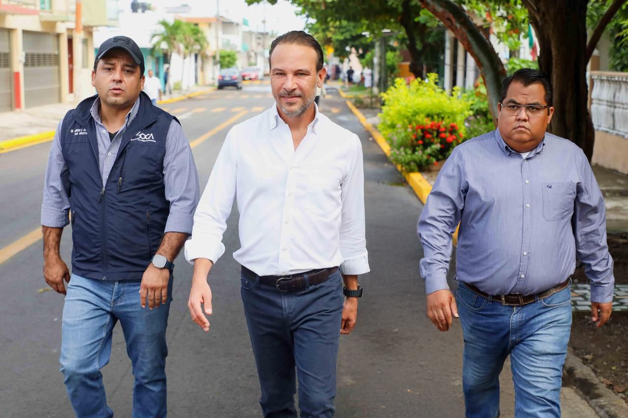 Entrega Alcalde JM Unánue la calle José Vasconcelos totalmente pavimentada