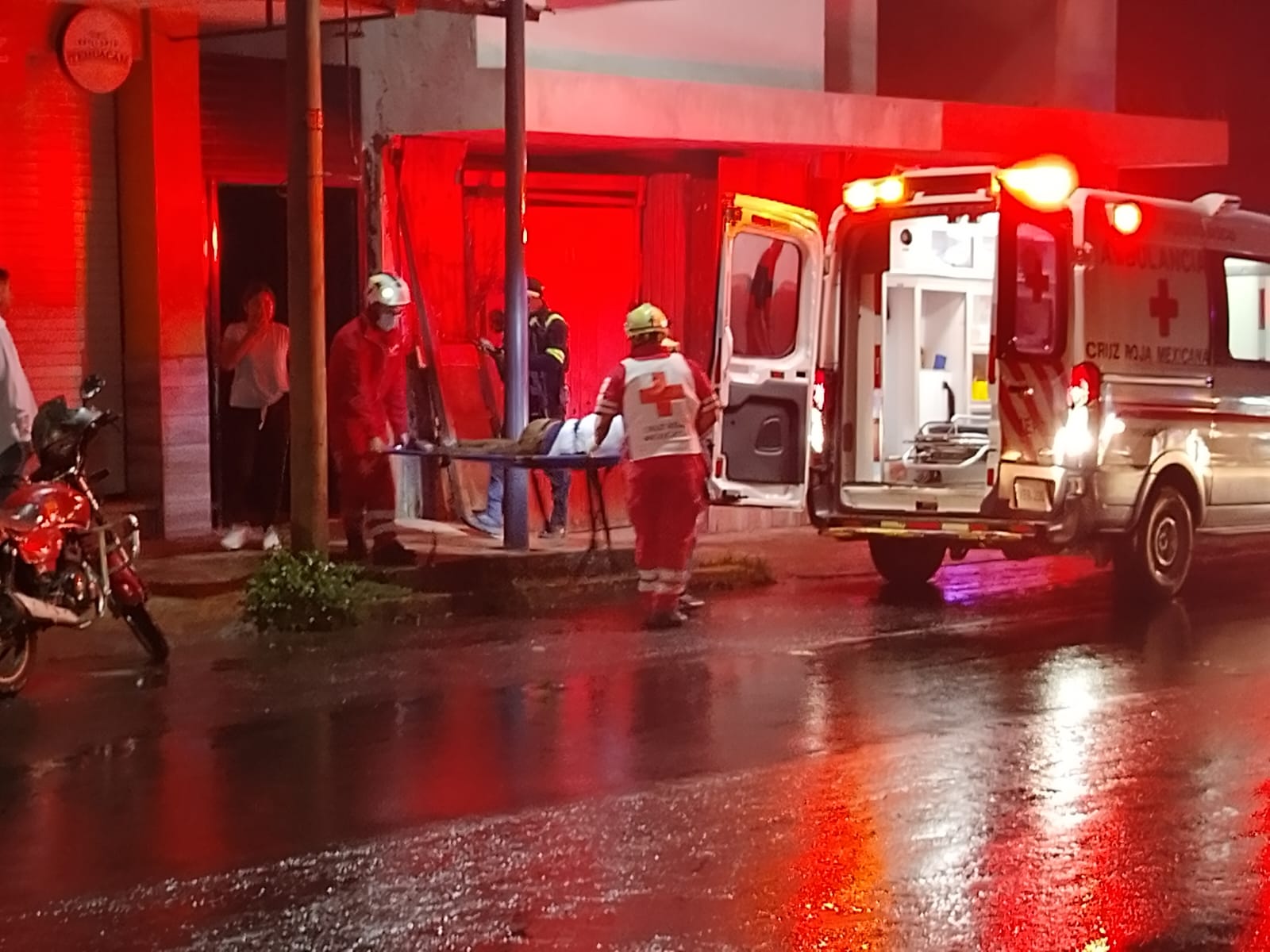 Balean a joven en taquería de Córdoba