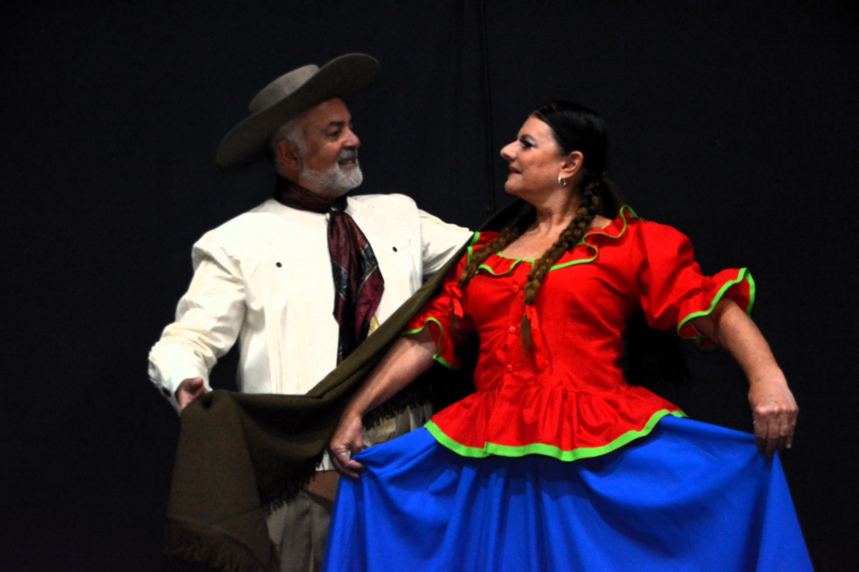 XIV Festival Mundial AMBEP Adultos Mayores Bailan en Pareja, del 28 de octubre al 2 de noviembre