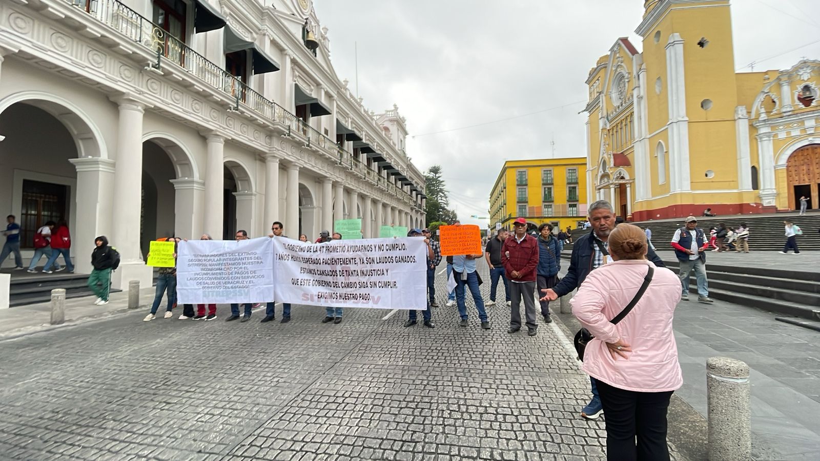 Gobierno de Veracruz adeuda laudos por 10 mdp a extrabajadores