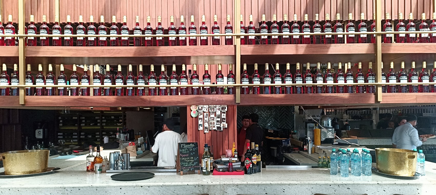 Restauranteros prevén aumento en precios por nuevos impuestos a bebidas azucaradas