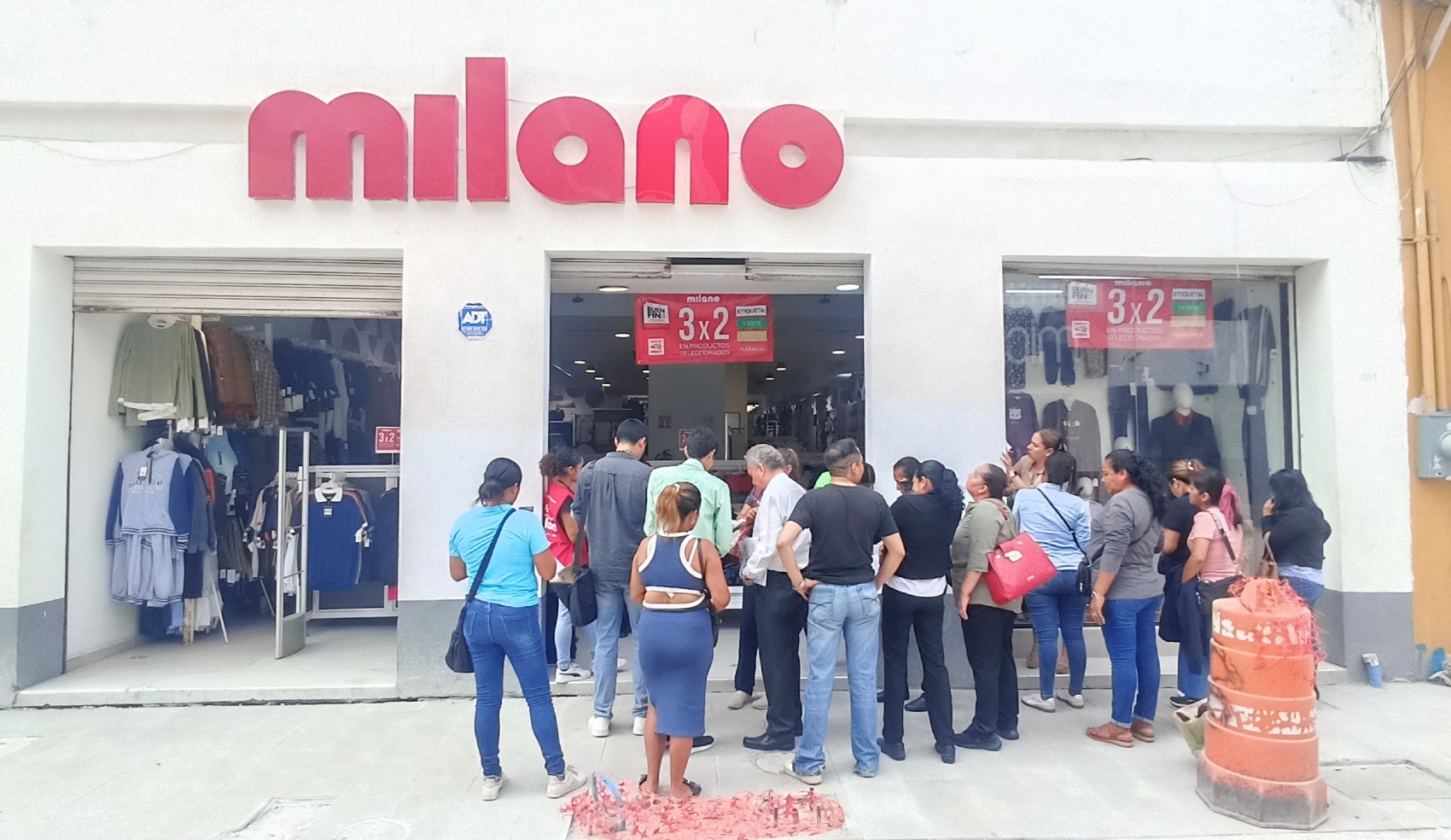 Ordenan reinstalar y pagar 24 mdp a 13 trabajadores de Milano
