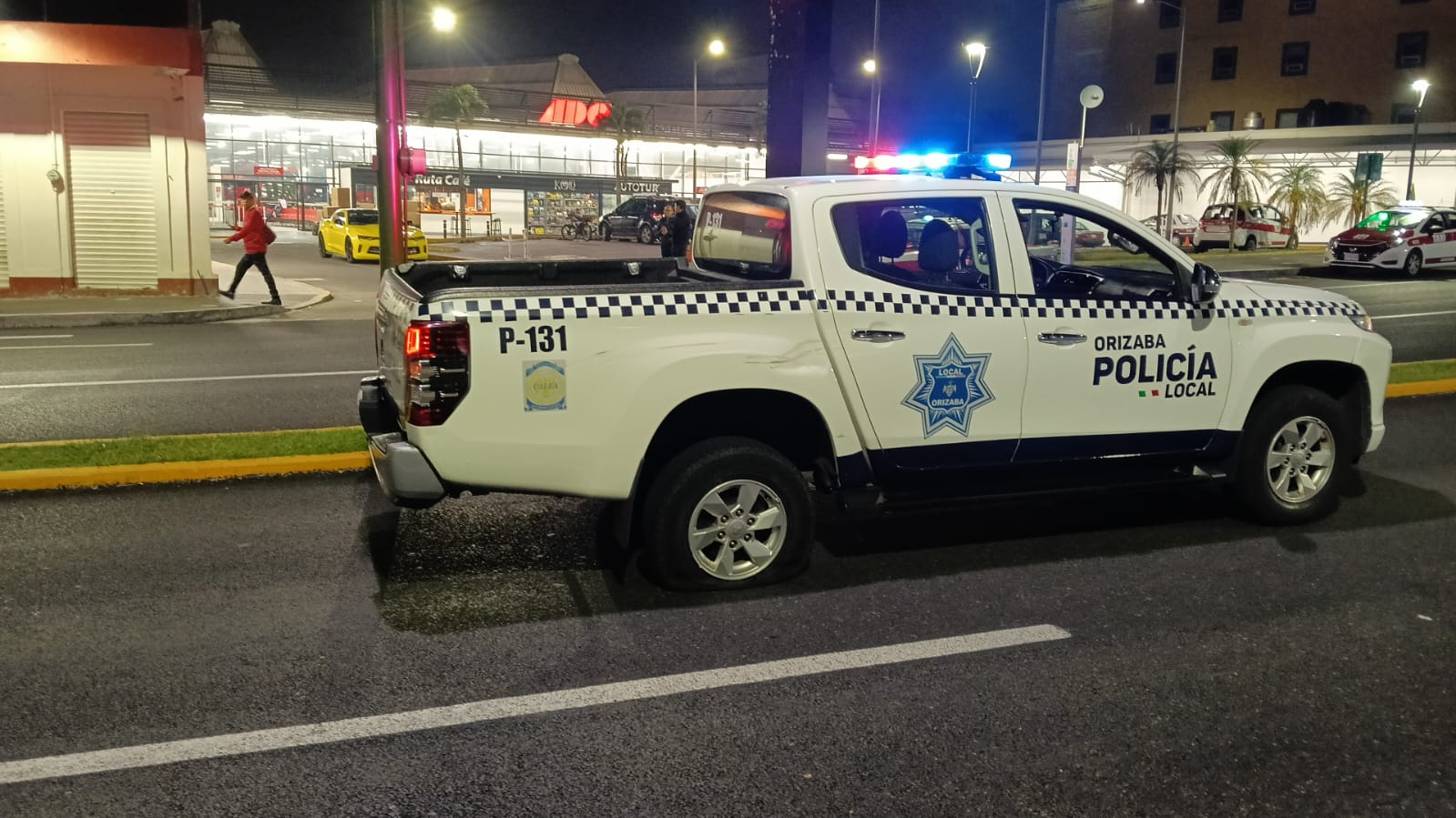 Patrulla de la Policía Municipal de Orizaba atropella a motociclista