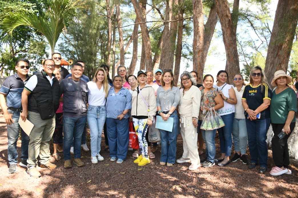 Supervisa Paty Lobeira la rehabilitación integral de diversos parques de la ciudad