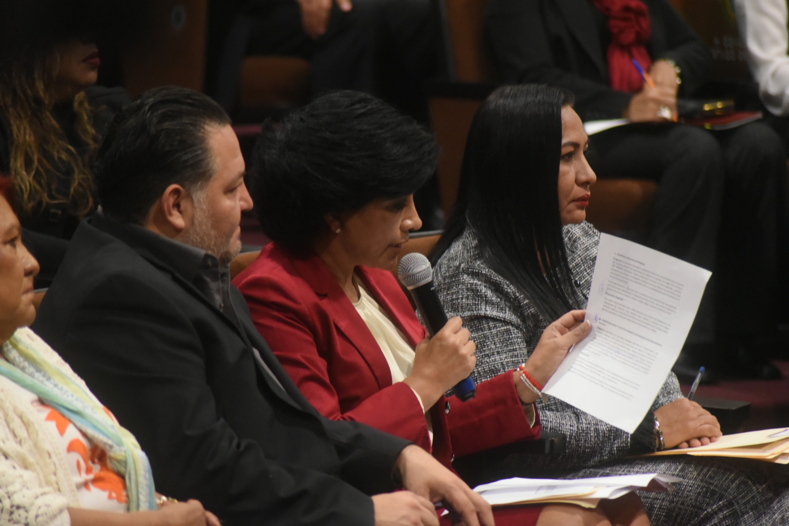 Diputados reclaman a Secretario de Salud desabasto, retrasos en pagos, subejercicios e inconsistencias