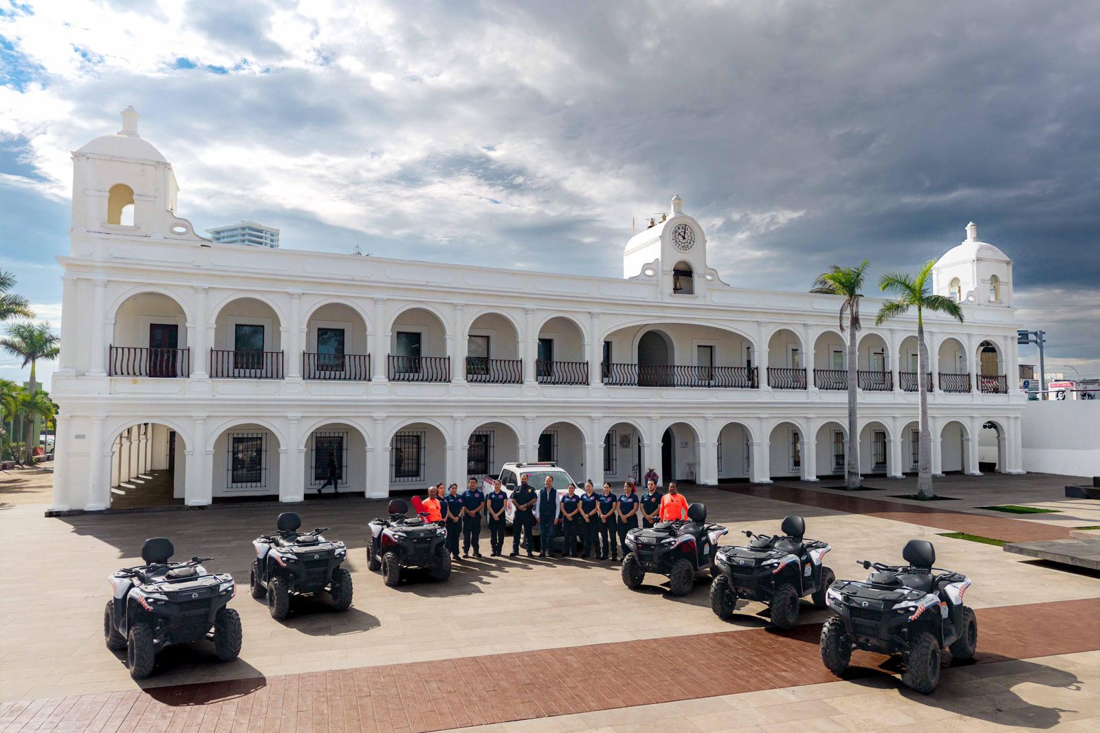 Entrega Alcalde JM Unánue cuatrimotos a Protección Civil municipal de Boca del Río