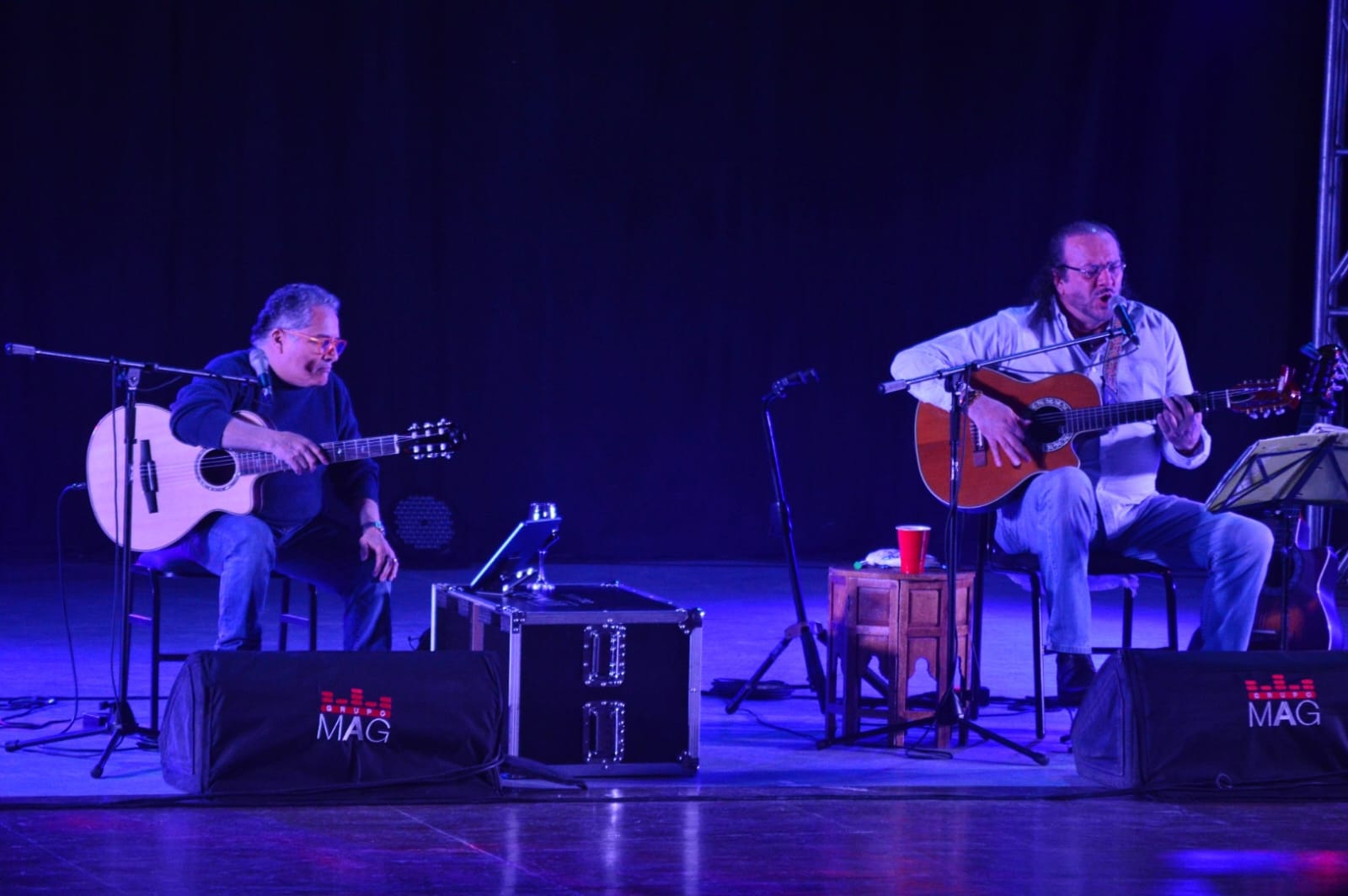 Noche de guitarra, voz y poesía con Alejandro Filio y Fernando Delgadillo en Xalapa