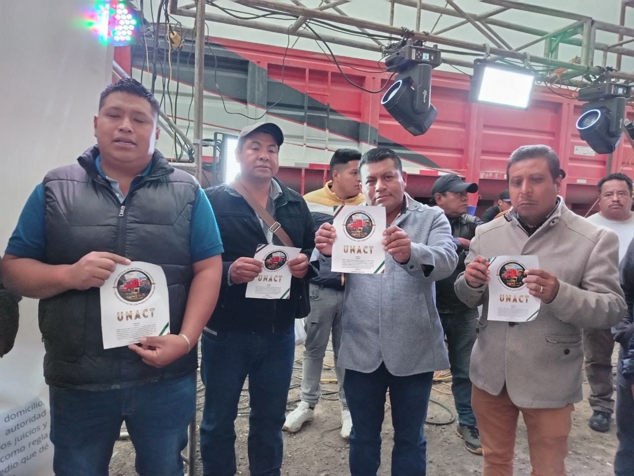 Suma más de 200 agremiados nueva organización de artesanos, comerciantes y transportistas de Altas Montañas