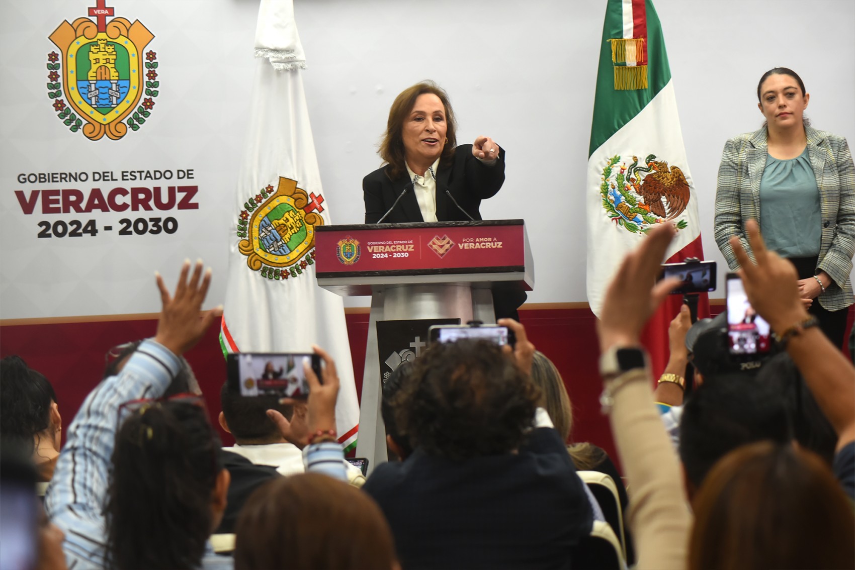 Renuncia a espacios educativos tras confirmar aula inconclusa reportada terminada
