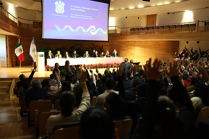 UV fortalece su gobernanza con reformas a reglamentos y estatutos