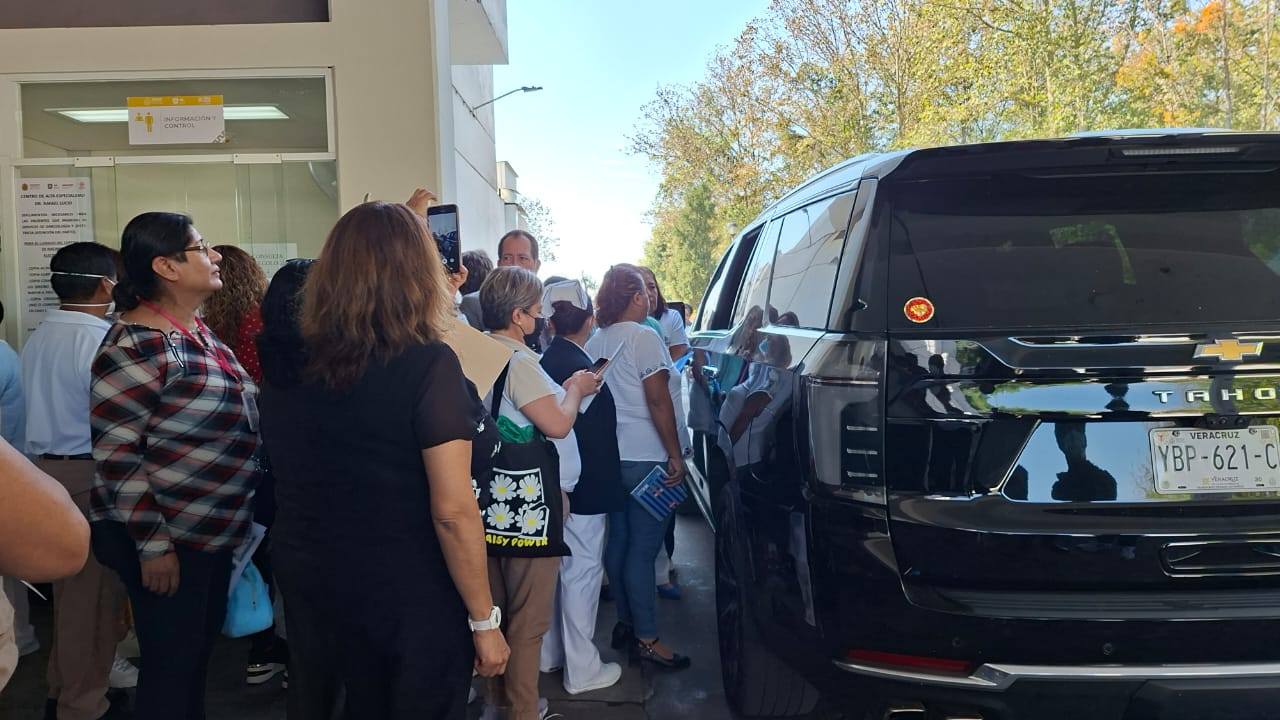 Trabajadores de Salud rechazan bono en vales y reclaman al secretario