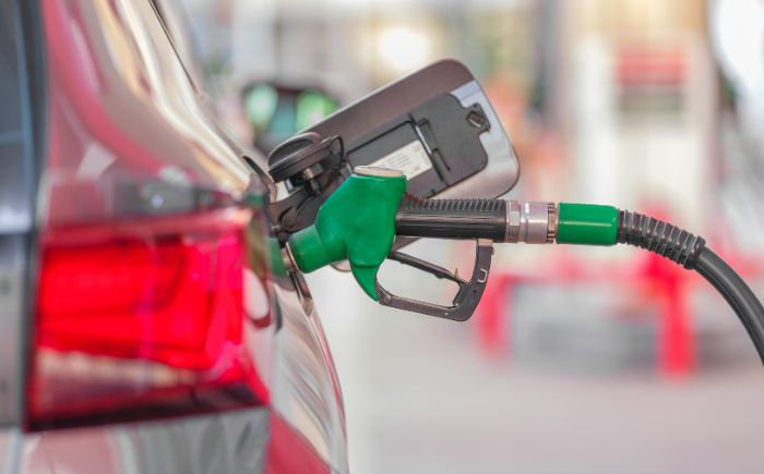 Ajuste al IEPS no subirá precio de la gasolina: Hacienda