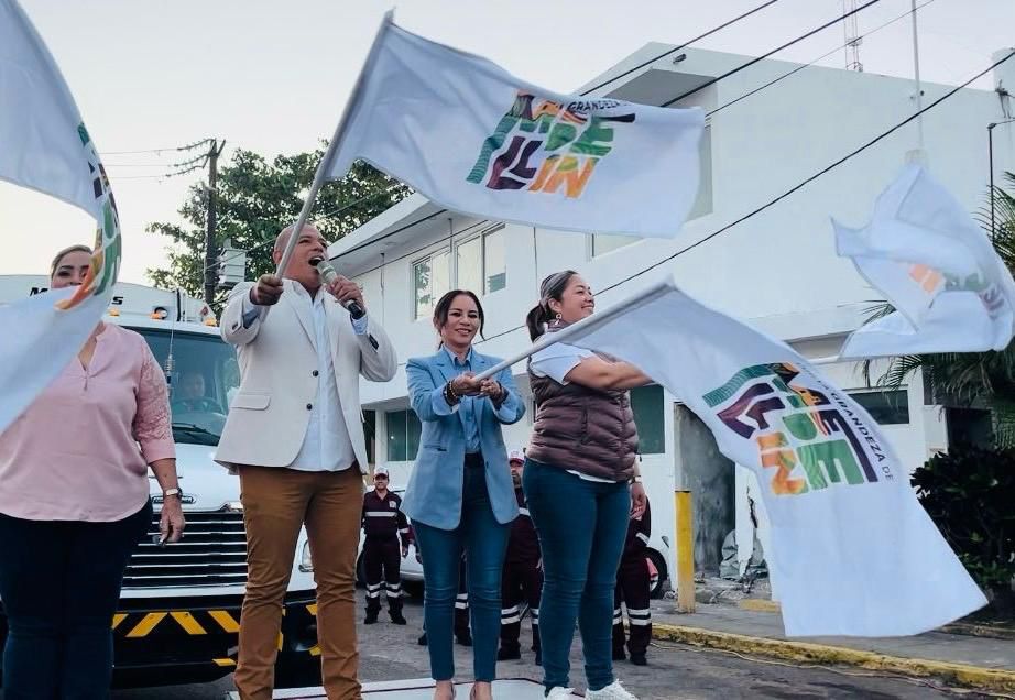 Samuel Acosta da el banderazo de inicio a Limpia Pública en Medellín de Bravo