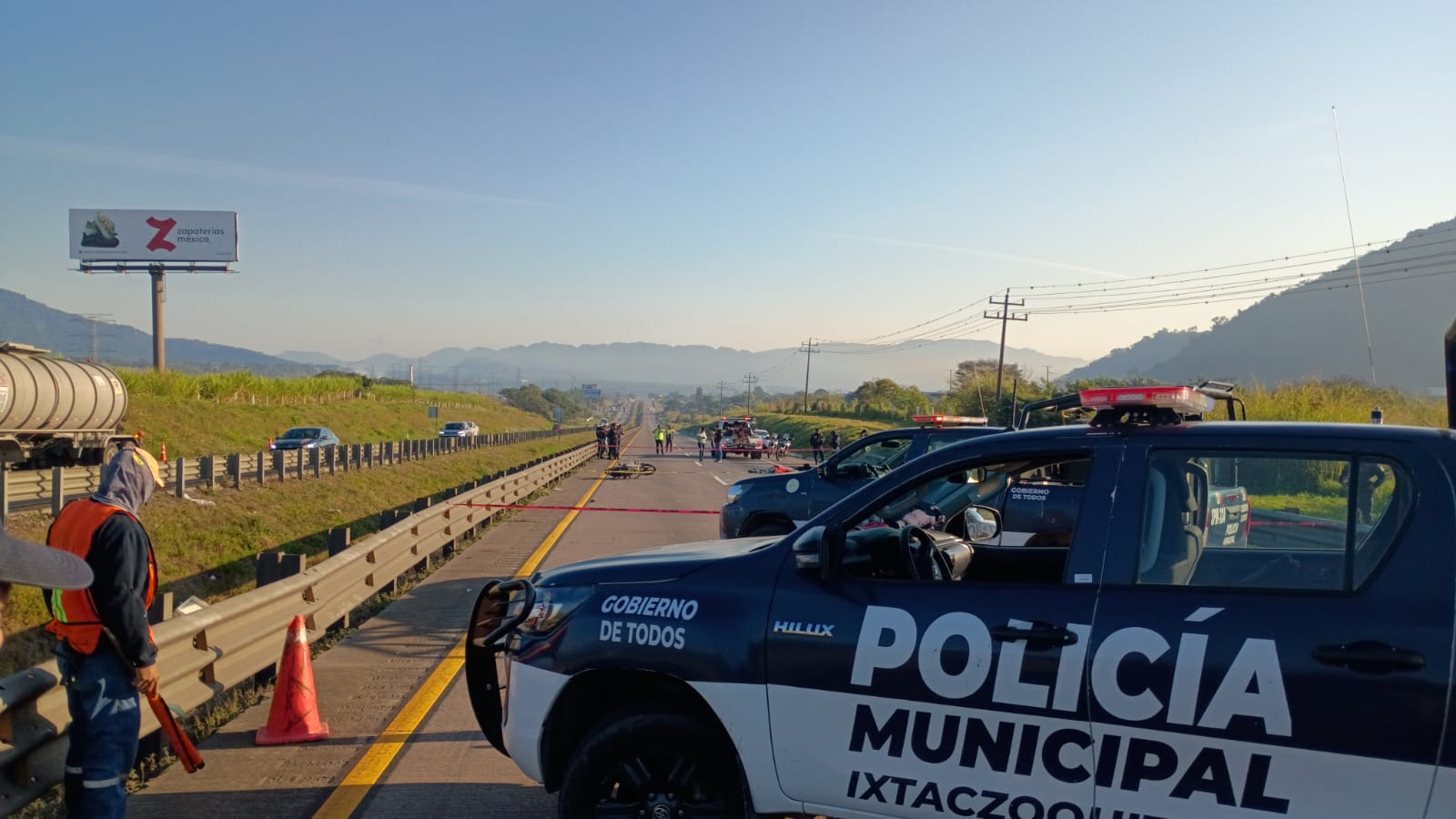 Motociclista muere en la autopista Córdoba–Orizaba; vía fue cerrada