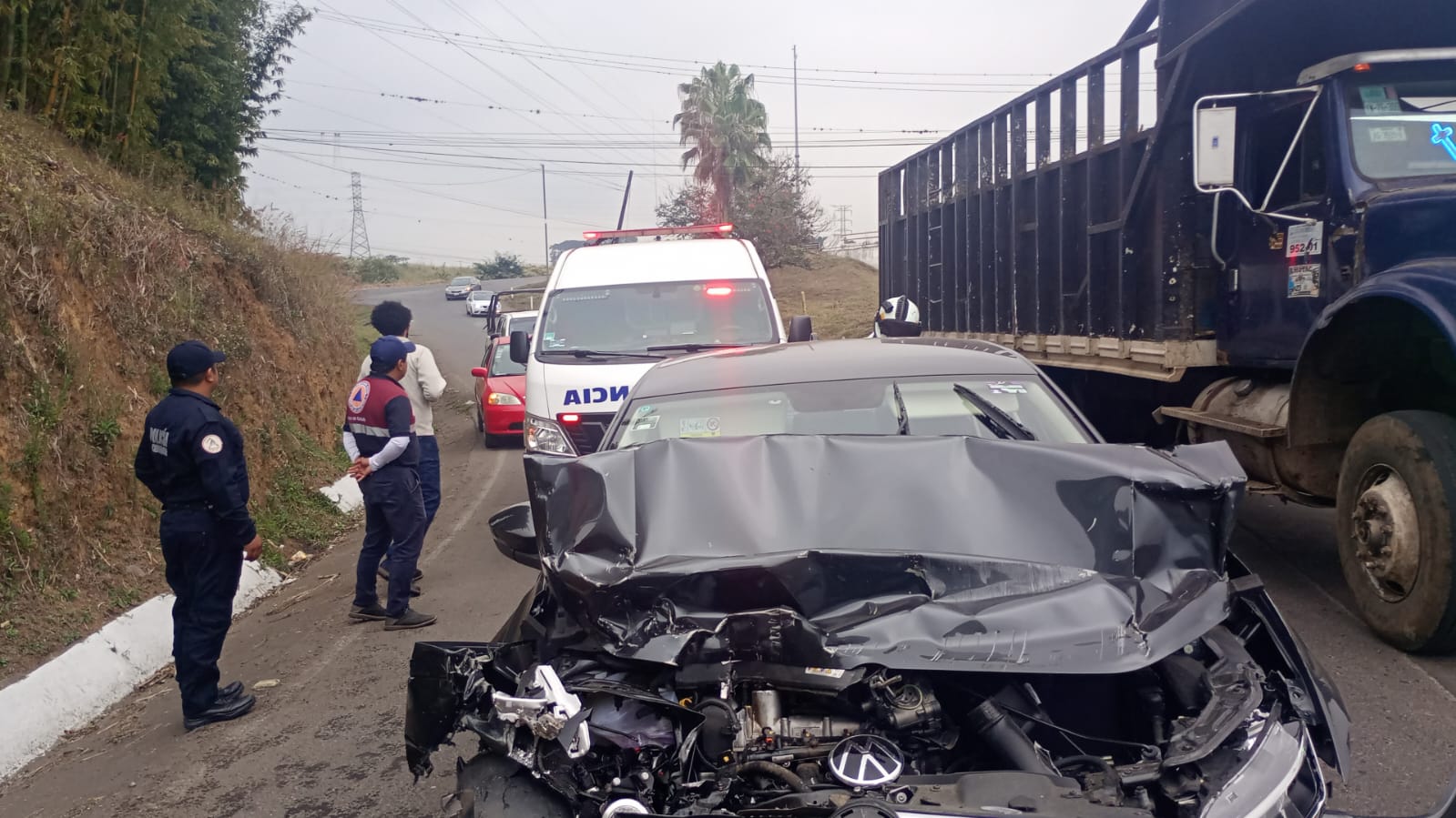 Choque en autopista Veracruz–Córdoba deja dos lesionados