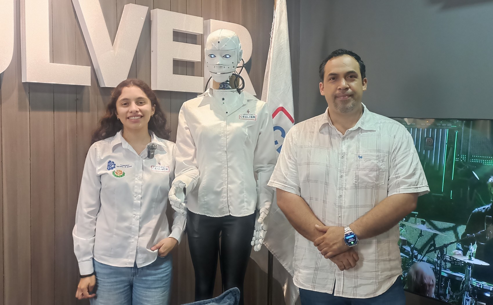 Valeria, la estudiante veracruzana que venció a 130 países y ganó una medalla mundial