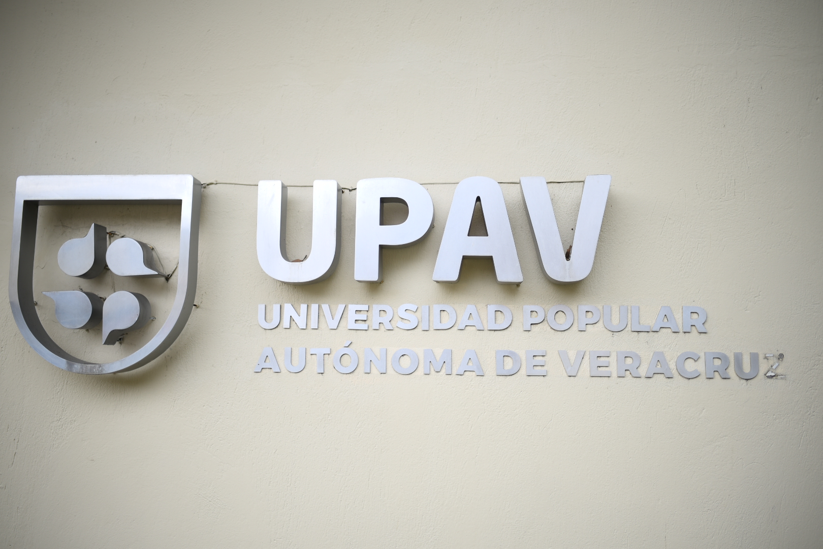 Docentes de UPAV rechazan contrato 2026 por bajos pagos