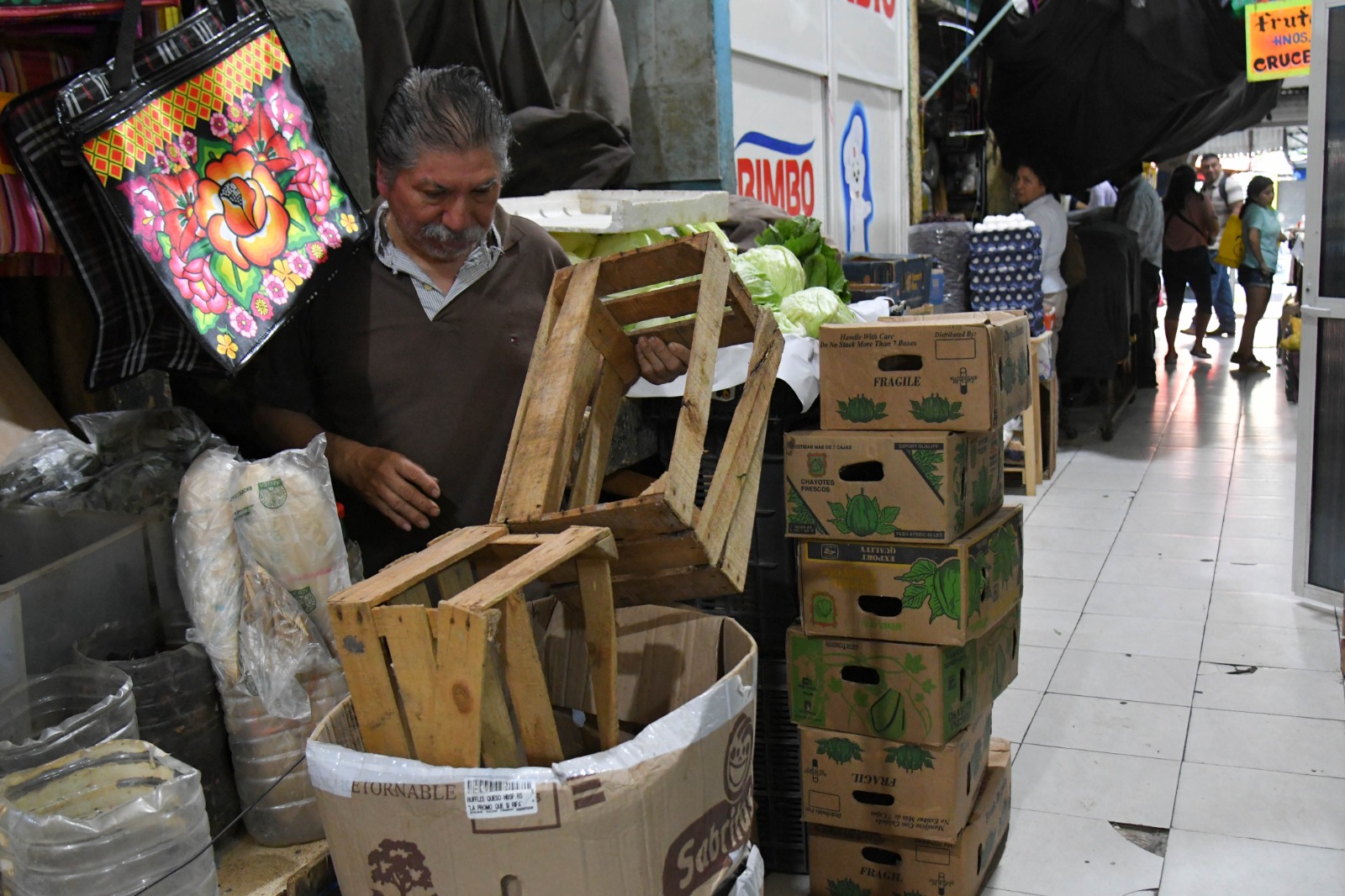 A los mercados les va a ir muy bien’: comienza rescate de centros de abasto en Coatzacoalcos