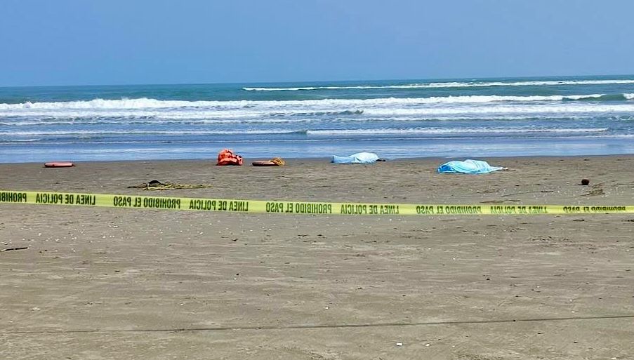 Tres integrantes de una familia mueren ahogados en playa de Cazones, menor está desaparecida