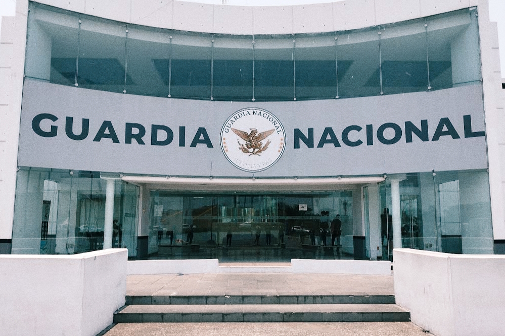 Se registra intoxicación masiva de elementos de la Guardia Nacional en el cuartel de la Cabeza Olmeca
