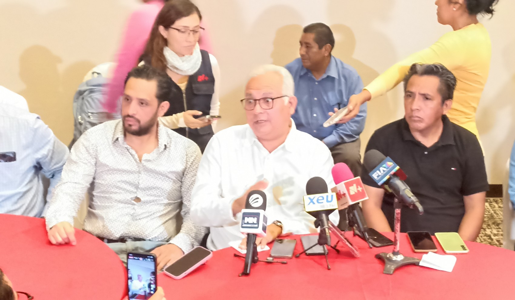 Transportistas acatan instrucción de la gobernadora; mantienen tarifas en zona conurbada