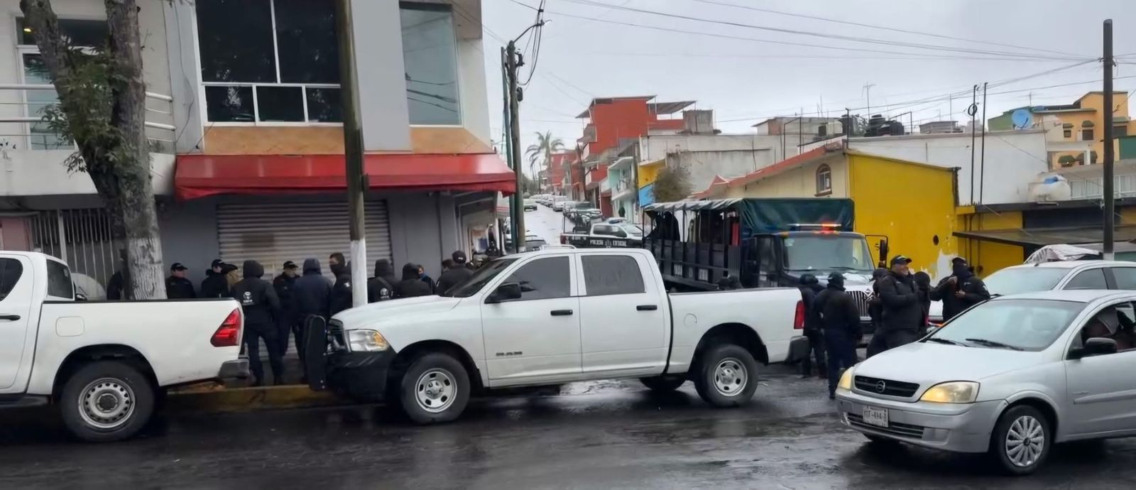 En operativo cierran tres negocios de tragamonedas en Xalapa